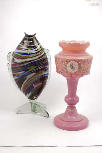 A pink glass vase with enamelled decoration and a Murano glass fish (2)80