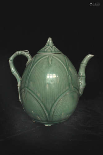 Chinese Koryo Porcelain Pot