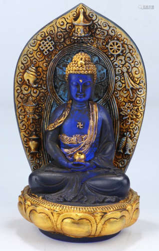 A GLASS SAKYAMUNI BUDDHA STATUE