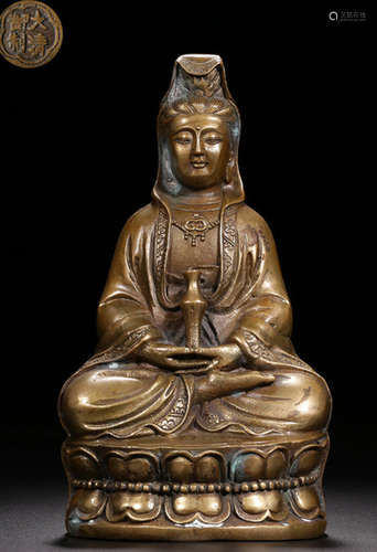 A GILT BRONZE CASTED GUANYIN BUDDHA STATUE