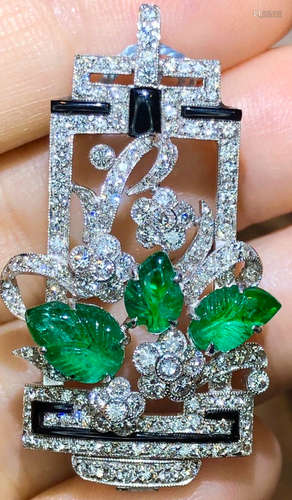 A PLATINUM&EMERALD&DIAMOND SCARF BUCKLE