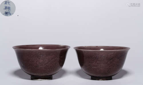 PAIR OF PURPLE GLAZE CUP WITH DRAGON PATTERN