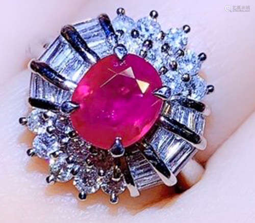 A PLATINUM&RUBY&DIAMOND RING