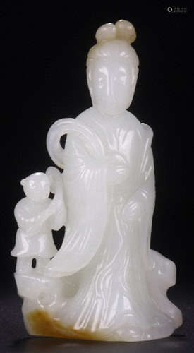 A HETIAN JADE CARVED FIGURE SHAPE PENDANT