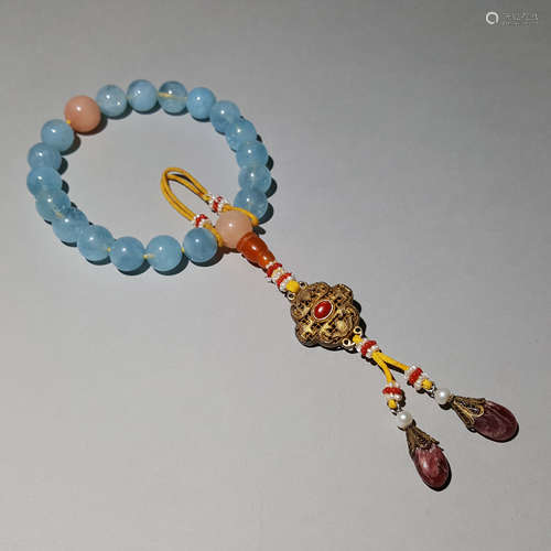 A CHINESE VINTAGE GEMSTONE HAND CHAIN