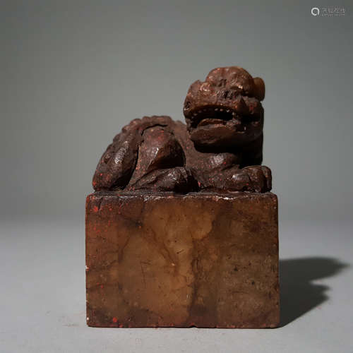 A CHINESE VINTAGE SHOUSHAN STONE SEAL