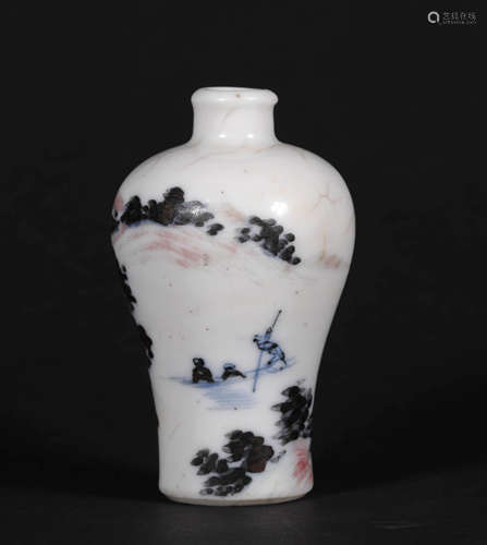 A CHINESE VINTAGE PORCELAIN SNUFF BOTTLE