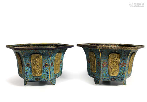 PAIR OF QING DYN. CLOISONNE ENAMELLED JARDINIERES