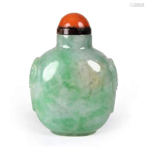 FINE CARVED JADEITE SNUFF BOTTLE WITH CORAL STOPPER