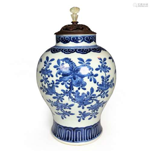 BLUE AND WHITE PORCELAIN GINGER JAR WITH WOOD COVER