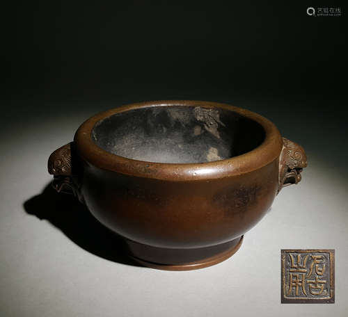 A CHINESE VINTAGE BRONZE INCENSE FURNACE