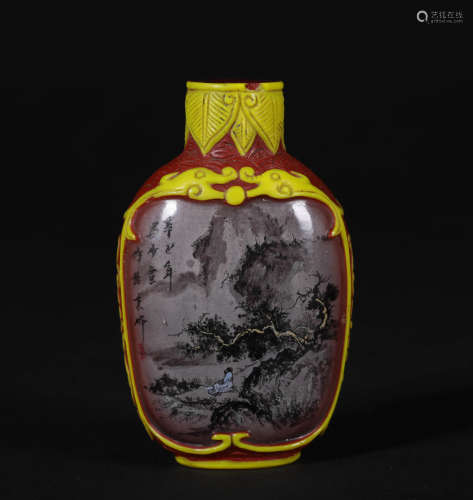 A CHINESE VINTAGE SNUFF BOTTLE