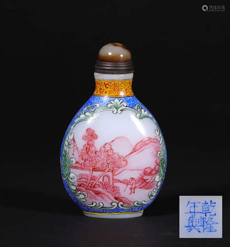 A CHINESE VINTAGE ENAMEL SNUFF BOTTLE