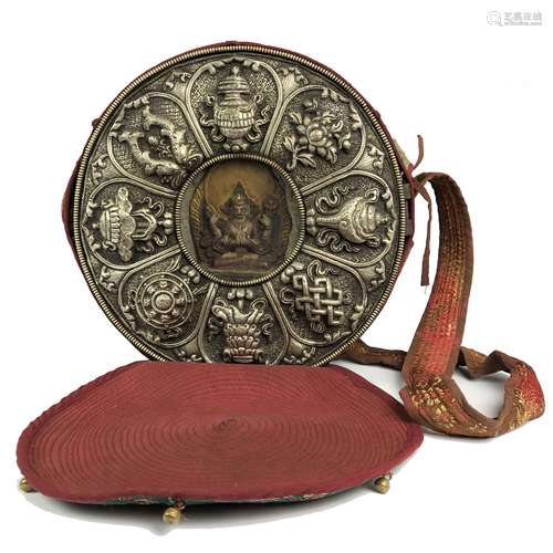 LARGE VERY EXQUISITE TIBETAN SILVER PRAYER BOX