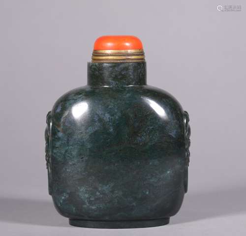 A CHINESE VINTAGE AGATE SNUFF BOTTLE