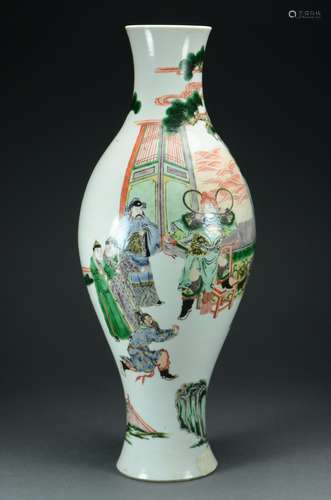 QING DYN. FAMILLE VERTE PORCELAIN VASE WITH COURT SCENE