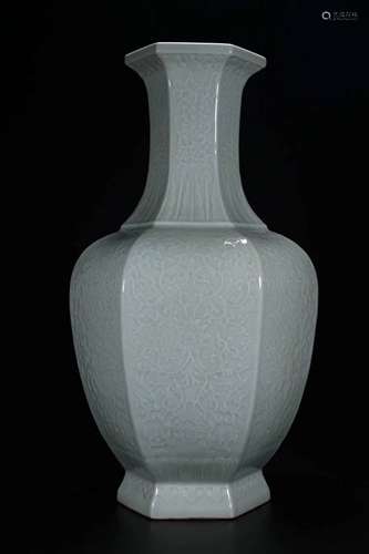 EXQUISITE GLAZED CHRYSANTHEMUM PORCELAIN VASE