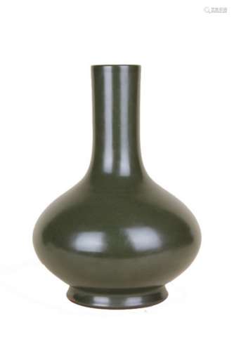 TEA DUST GLAZED PORCELAIN VASE WITH MARK