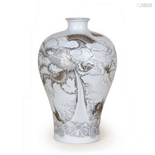 MAI PING FORM DRAGON PORCELAIN VASE WITH MARK