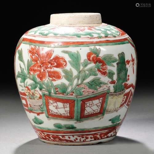 CHINESE WUCAI PORCELAIN JAR, QING DYN.