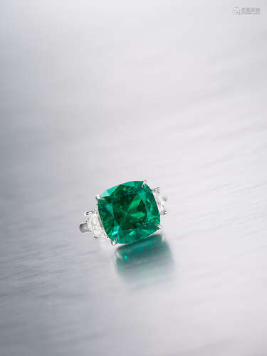 An Important Emerald and Diamond Ring