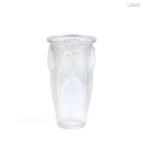 René Lalique (French, 1860-1945) A Pre-War 'Ceylan' Vase, design introduced in 1924