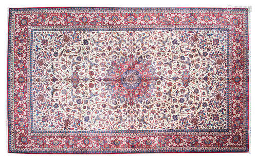 An Isfahan carpet 352 x 554cm