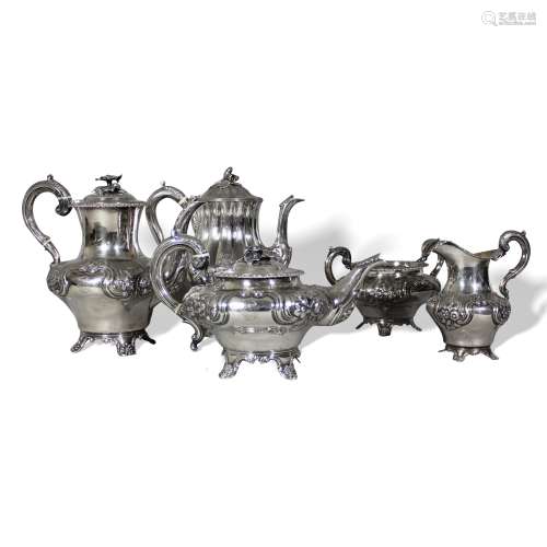 A '925' Silver Five-Piece Tea and Coffee Service, Victorian Period维多利亚时期 925银茶壶器具 一组五件