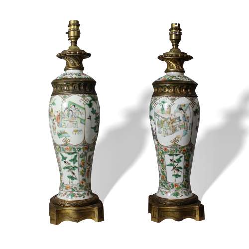 A Pair of Famille-Rose 'Figure' Lamps, 19th Century19世纪 粉彩人物故事台灯（ 一对）