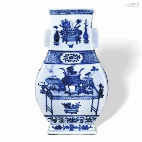 A Blue And White 'Hundred Antiques' Handled Vase, Qianlong Period, Qing Dynasty清乾隆 青花博古纹贯耳瓶