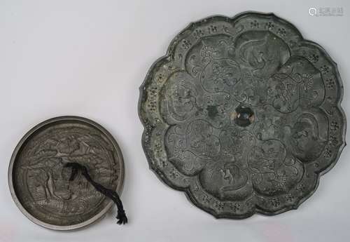 CHINESE OCTALOBED AND ROUND BRONZE MIRROR