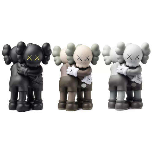 2018年 KAWS 布莱恩·唐纳利 TOGETHER Companion（棕、灰、黑）（三件一组） 彩绘 搪胶