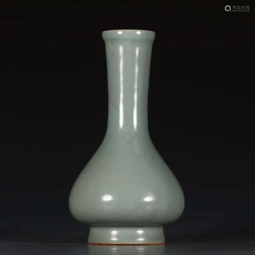 A Chinese Longquan Porcelain Flask