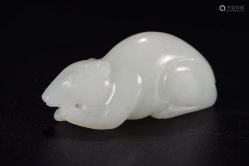 A Chinese Carved Hetian Jade Mouse Ornament