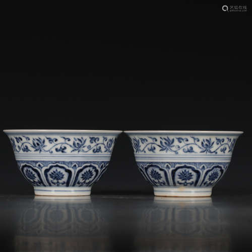 A Pair of Chinese Blue and White Floral Porcelain Cups