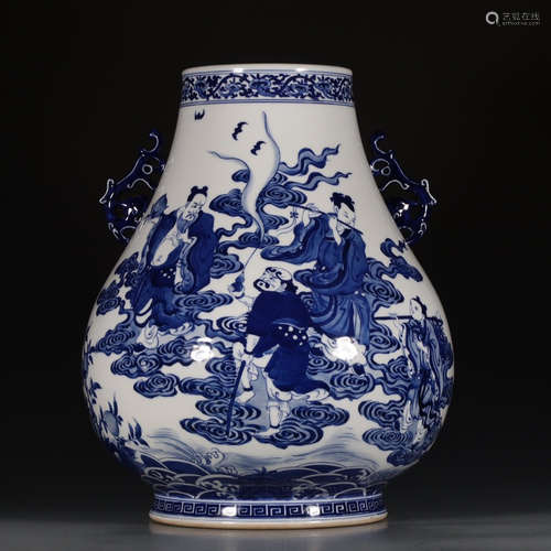 A Chinese Blue and White Painted Porcelain Zun