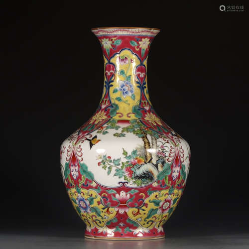 A Chinese Famille Rose Flower&Bird Pattern Porcelain Vase