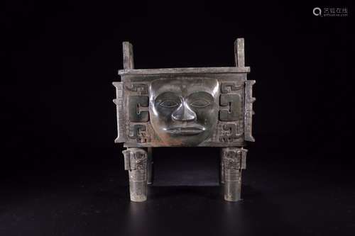 A Chinese Bronze Square Vessel