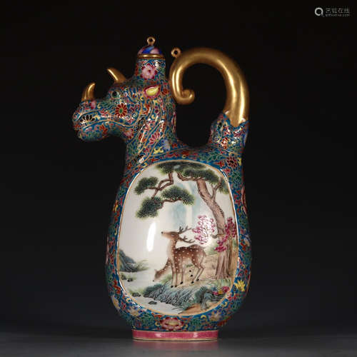 A Chinese Enamel Gild Painted Porcelain Ewer