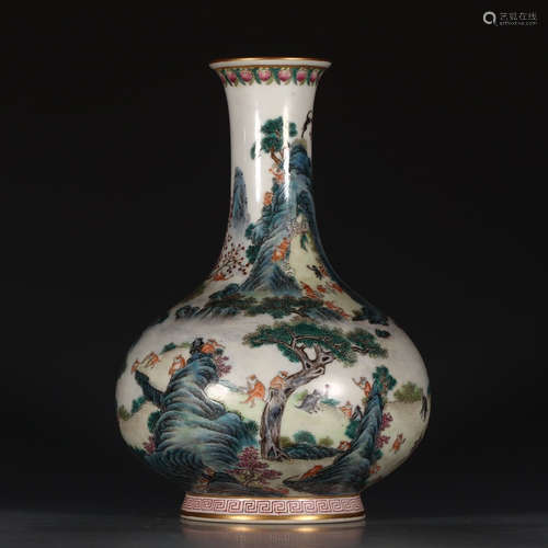 A Chinese Famille Rose Porcelain Vase