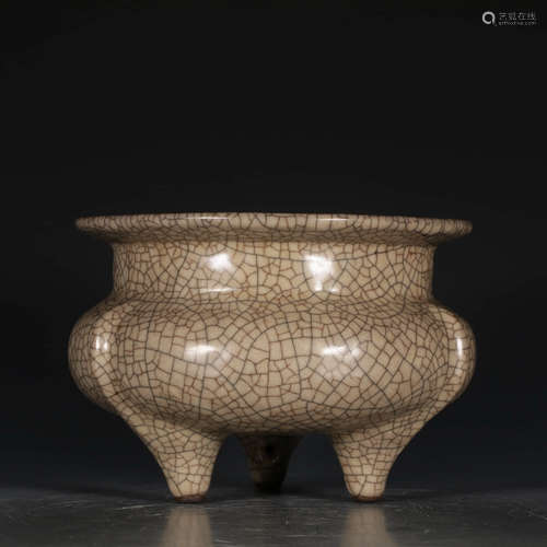 A Chinese Ge Kiln Porcelain Censer