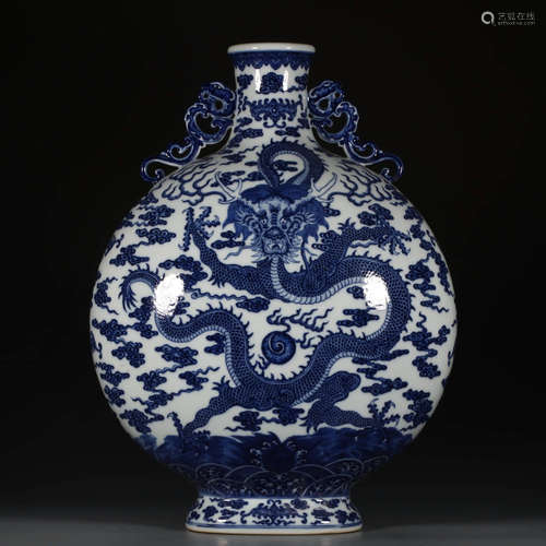 A Chinese Blue and White Dragon Pattern Porcelain oblate Vase