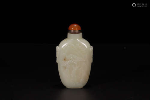 A Chinese Carved Hetian Jade Snuff Bottle