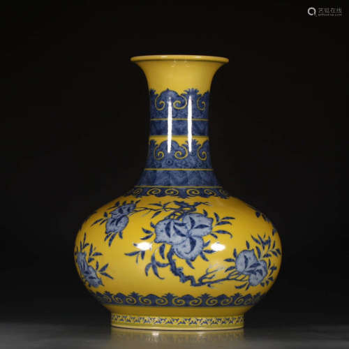 A Chinese Yellow Blue and White Floral Porcelain Vase