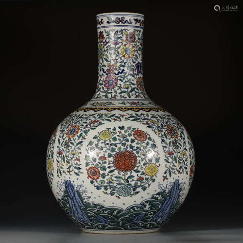 A Chinese Doucai Floral Porcelain Vase