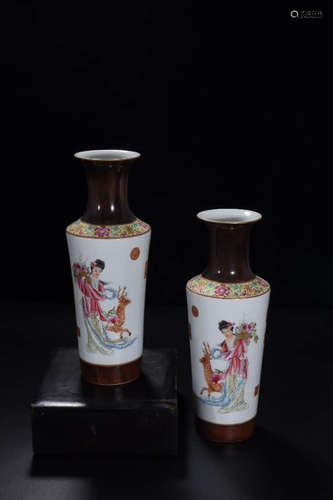 A Pair of Chinese Glazed Painted Porcelain Vase