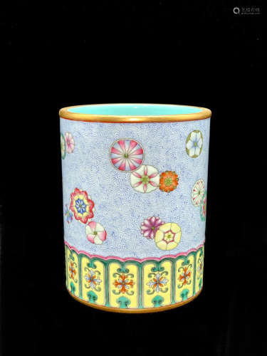 A Chinese Gild Floral Porcelain Brush Pot