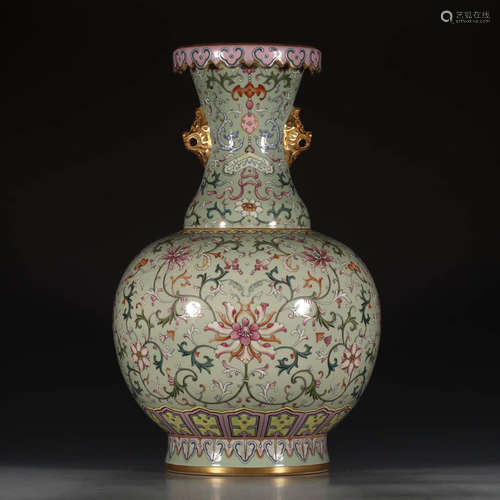 A Chinese Famille Rose Floral Porcelain Vase