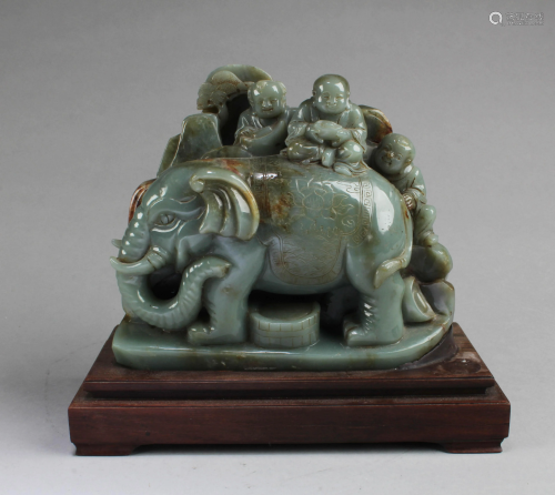 Chinese Carved Green Jade Elephant Orna…