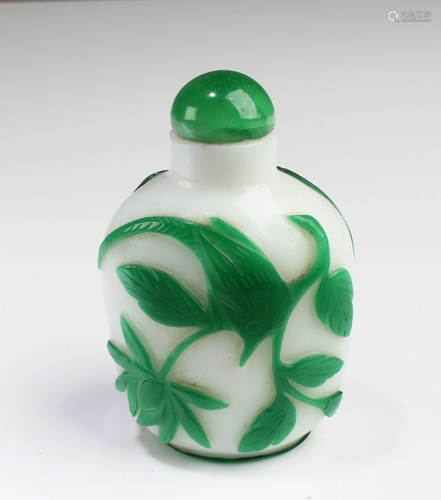 Chinese Peking Glass Snuff Bottle